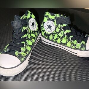 Converse Kids High-Top Glow in the dark Sneakers in Neon Green and Black